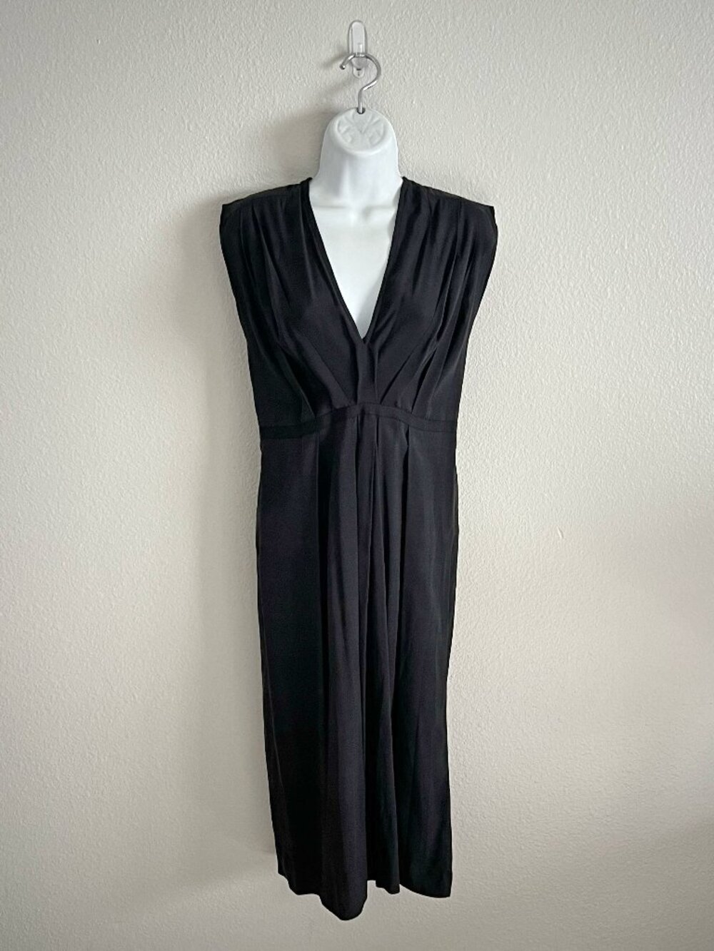 Zero + Maria Cornejo Pleated V-Neck Elegant Little Black Dress Sleeveless Size 6